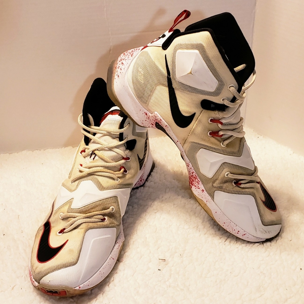Nike LeBron 13 - Friday the 13th Shoe Size Mens US 13 - 807219-106.